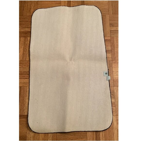 New Vintage USA Sarah Lynn’s Holstein Cow Country Kitchen Mat Rug 18”x30” Pop-up - Picture 2 of 9